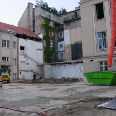 Obrázok JAKOBOVO-NAM_2013-07-11-11h48m50.JPG z galérie - Demolácia a rekonštrukcia objektu sídla kongregácie - Jakubovo Nám. YIT a.s. Bratislava