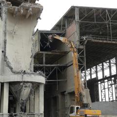 Obrázok SCBB-SPOL_SKLADKA_2005-06-08-10h41m14.JPG z galérie - Demolácia objektov spoločná skládka - SCBB