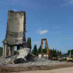 Obrázok SCBB-SPOL_SKLADKA_2005-07-14-08h53m08.JPG z galérie - Demolácia objektov spoločná skládka - SCBB