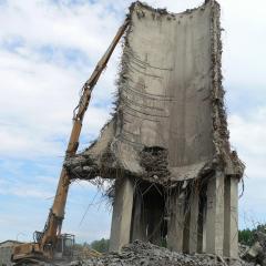 Obrázok SCBB-SPOL_SKLADKA_2005-07-14-08h58m09.JPG z galérie - Demolácia objektov spoločná skládka - SCBB