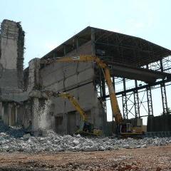 Obrázok SCBB-SPOL_SKLADKA_2005-07-20-10h12m51.JPG z galérie - Demolácia objektov spoločná skládka - SCBB