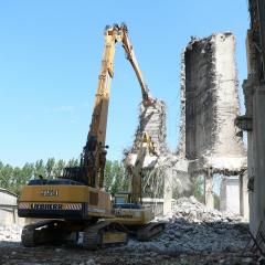 Obrázok SCBB-SPOL_SKLADKA_2005-07-20-10h16m41.JPG z galérie - Demolácia objektov spoločná skládka - SCBB