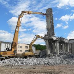 Obrázok SCBB-SPOL_SKLADKA_2005-07-21-10h20m37.JPG z galérie - Demolácia objektov spoločná skládka - SCBB