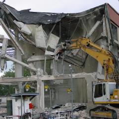 Obrázok MESSER_2006-06-01-15h56m28.JPG z galérie - Demolácia objektov Messer Tatragas - Slovnaft a.s. Bratislava