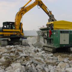 Obrázok R1_2007-03-28-16h09m13.JPG z galérie - Demolácia a recyklácia vybúraných hmôt - R1 Rožňavská ul. Bratislava