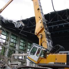 Obrázok KUPELE-CENTRAL_2008-09-04-15h19m05.JPG z galérie - Demolácia objektov Kúpele Centrál Bratislava