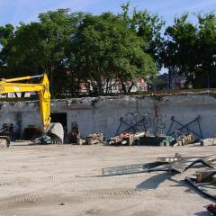 Obrázok KUPELE-CENTRAL_2008-09-06-09h10m38.JPG z galérie - Demolácia objektov Kúpele Centrál Bratislava