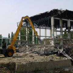Obrázok KUPELE-CENTRAL_2008-09-12-13h13m21.JPG z galérie - Demolácia objektov Kúpele Centrál Bratislava