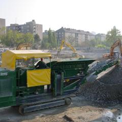 Obrázok KUPELE-CENTRAL_2008-10-10-15h46m28.JPG z galérie - Demolácia objektov Kúpele Centrál Bratislava