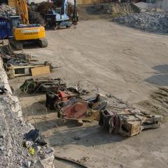 Obrázok KUPELE-CENTRAL_2008-10-10-15h46m56.JPG z galérie - Demolácia objektov Kúpele Centrál Bratislava