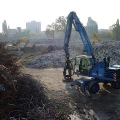 Obrázok KUPELE-CENTRAL_2008-10-10-15h47m34.JPG z galérie - Demolácia objektov Kúpele Centrál Bratislava
