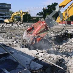 Obrázok GARAZE-PANORAMA1_2007-07-13-09h21m15.JPG z galérie - Demolácia podzemných garáží - Panorama City 1