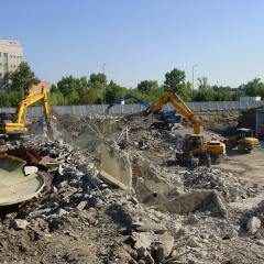 Obrázok GARAZE-PANORAMA1_2007-08-02-08h49m05.JPG z galérie - Demolácia podzemných garáží - Panorama City 1