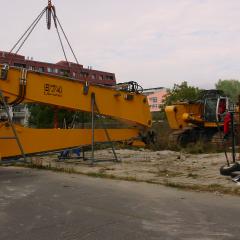Obrázok VUCHT_2007-10-03-10h30m52.JPG z galérie - Demolácia objektov VUCHT - Bratislava Rača