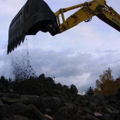 Obrázok VUCHT_2007-11-08-15h16m00.JPG z galérie - Demolácia objektov VUCHT - Bratislava Rača