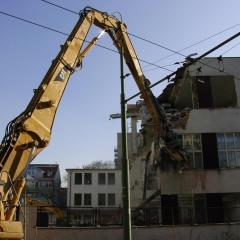 Obrázok MEINL_2012-03-06-15h59m17.JPG z galérie - Demolácia objektov Meinl Bratislava