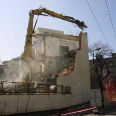 Obrázok MEINL_2012-03-10-11h22m31.JPG z galérie - Demolácia objektov Meinl Bratislava