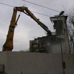 Obrázok MEINL_2012-03-13-16h32m13.JPG z galérie - Demolácia objektov Meinl Bratislava