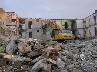 Demolácia Panelového domu - Čapajevova Bratislava