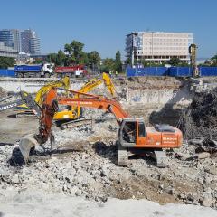 Obrázok GARAZE-PANORAMA3_2016-09-01-10h32m19.jpg z galérie - Demolácia podzemných garáží - Panorama City 3