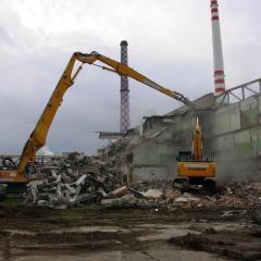 Obrázok DUSLO-ELEKTRO_2011-10-20-15h29m10.JPG z galérie - Demolácia objektov Elektrolýzy - DUSLO a.s. Šaľa