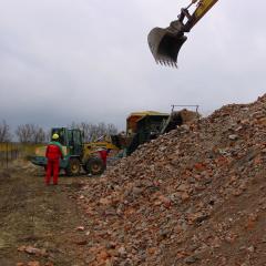 Obrázok DUSLO-ELEKTRO_2012-01-17-15h25m49.JPG z galérie - Demolácia objektov Elektrolýzy - DUSLO a.s. Šaľa