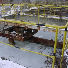 Obrázok LIEHOVAR-LEOPOLDOV_2004-01-26-13h44m16.JPG z galérie - Demolácia objektov liehovaru - Leopoldov