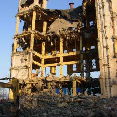 Obrázok LIEHOVAR-LEOPOLDOV_2006-01-10-16h06m29.JPG z galérie - Demolácia objektov liehovaru - Leopoldov