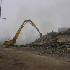 Obrázok LIEHOVAR-LEOPOLDOV_2006-01-13-12h09m42.JPG z galérie - Demolácia objektov liehovaru - Leopoldov