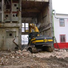 Obrázok LIEHOVAR-LEOPOLDOV_2006-02-22-14h41m06.JPG z galérie - Demolácia objektov liehovaru - Leopoldov