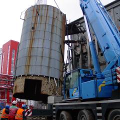 Obrázok LIEHOVAR-LEOPOLDOV_2006-02-22-15h21m36.JPG z galérie - Demolácia objektov liehovaru - Leopoldov