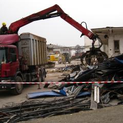 Obrázok LIEHOVAR-LEOPOLDOV_2009-12-16-09h36m57.JPG z galérie - Demolácia objektov liehovaru - Leopoldov